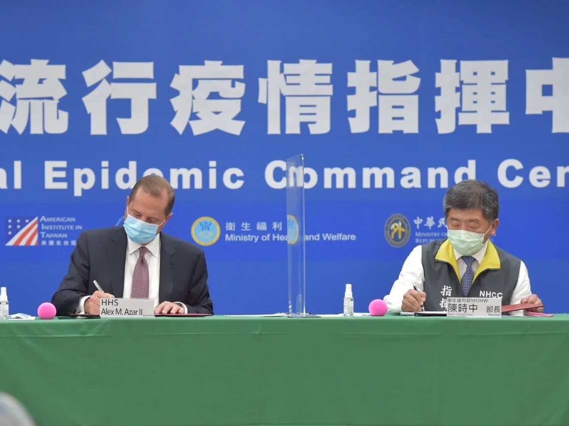 美國與蔡政府簽「衛生合作備忘錄」英粉高潮！ 川普曾說：合作備忘錄沒有意義