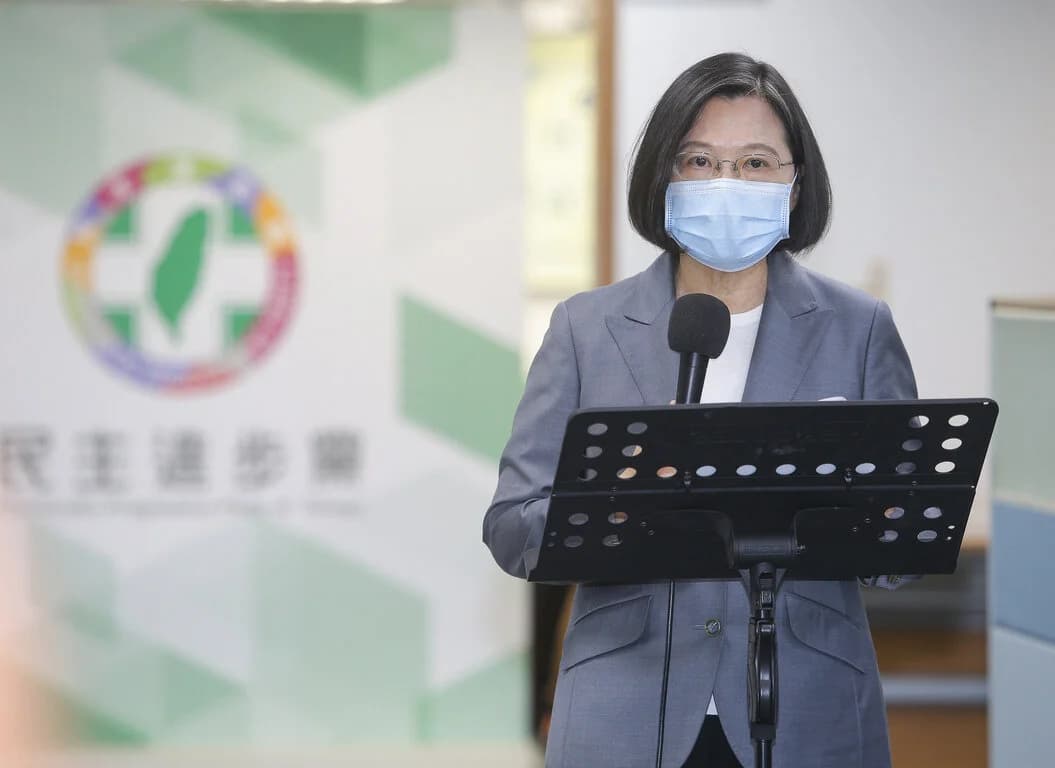 近20年台鐵事故死亡最多的執政者 蔡英文:先獲利才改革