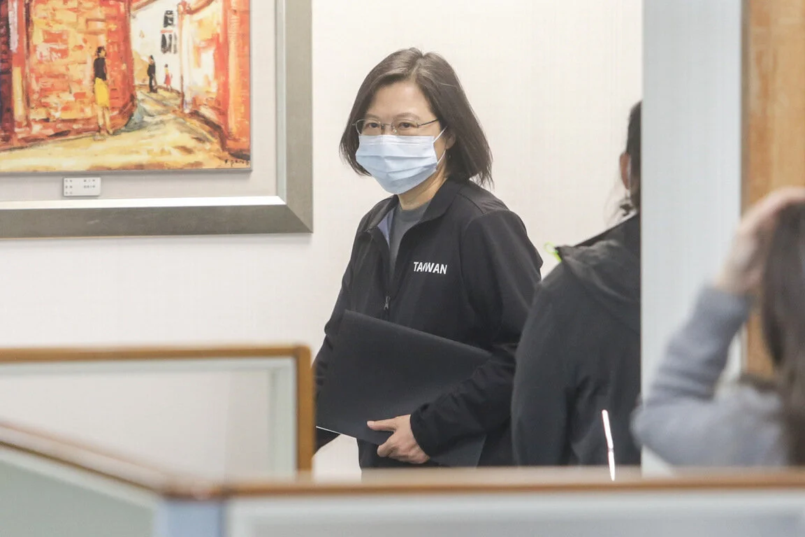 綠共不演了! 擬通過兩項侵犯人權法案